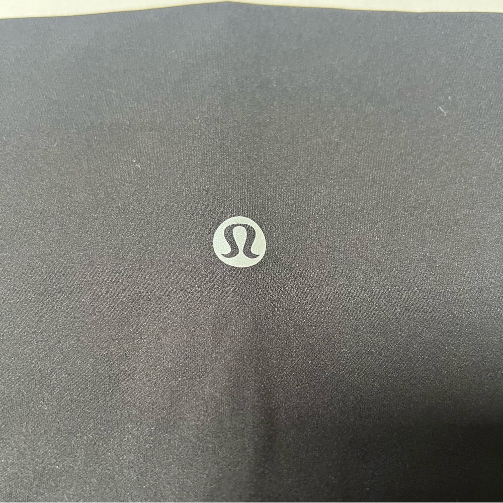 NWT Lululemon Align High Rise Short 2” Black Women’s Shorts Size 8 - Picture 8 of 8